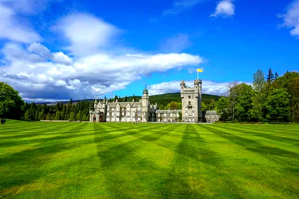 Balmoral Castle, la residenza scozzese della famiglia reale