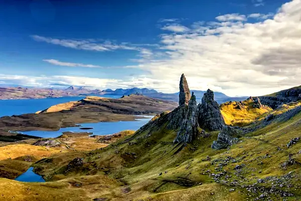 L'Old Man of Storr sull'Isola di Skye, in Scozia